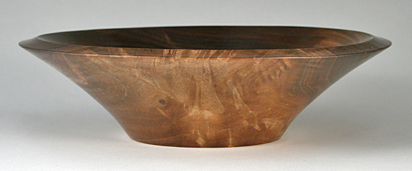 http://www.chrisbillman.com/Pics/Bowl-Walnut1_1-2007.jpg